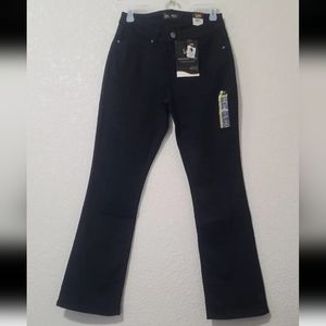 NWT- Lee Women's Legendary Boot Cut Jeans Size 4P